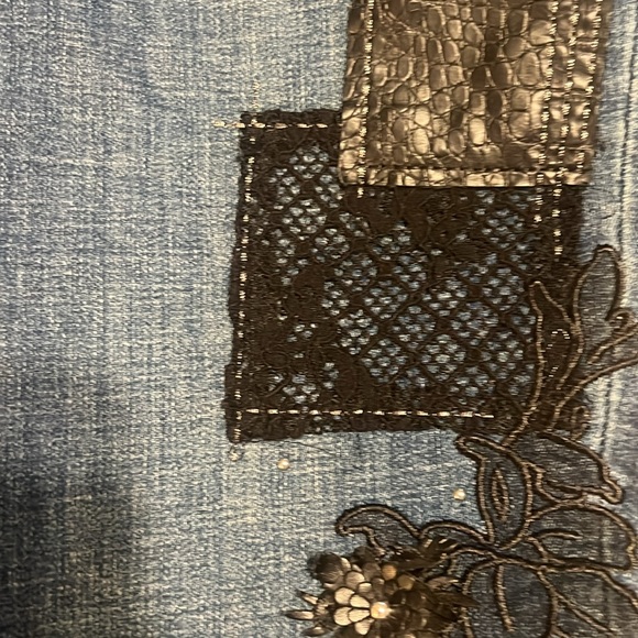 Chico’s So Slimming ankle jeans - Picture 6 of 9